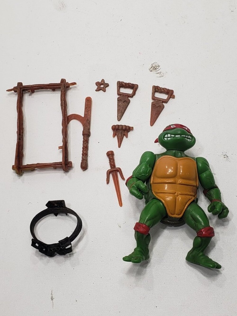 Vintage TMNT Raphael 1988 Figure w/ Weapons Rack & Accessories Lot Not Complete